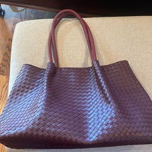 Lulu Dharma Bag.Gorgeous Burgundy perfect size bag. Used once. Vegan leather